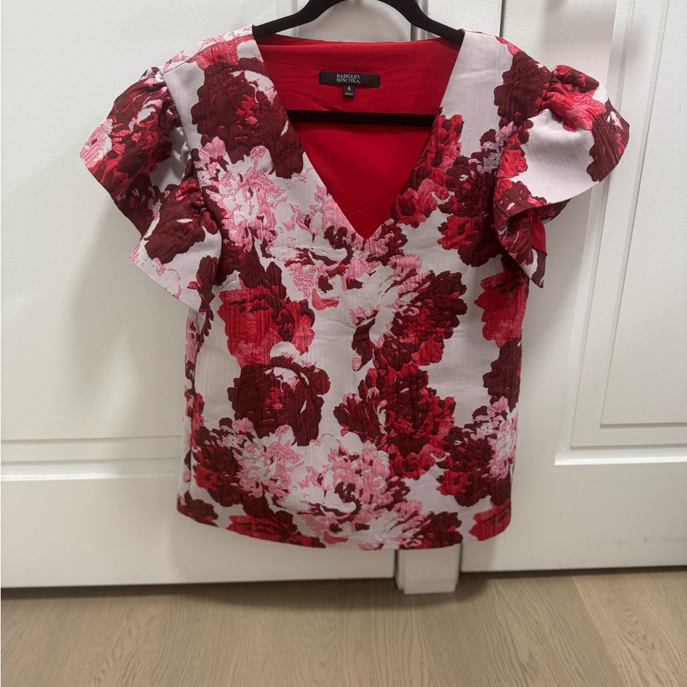 New with Tags Badgley Mischka Red Floral Women's Blouse Size 6